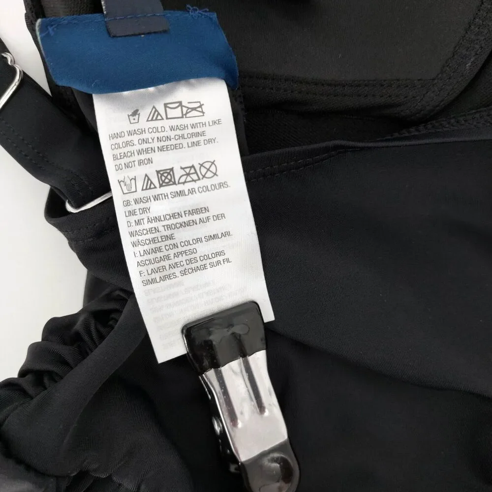 N/A features neck